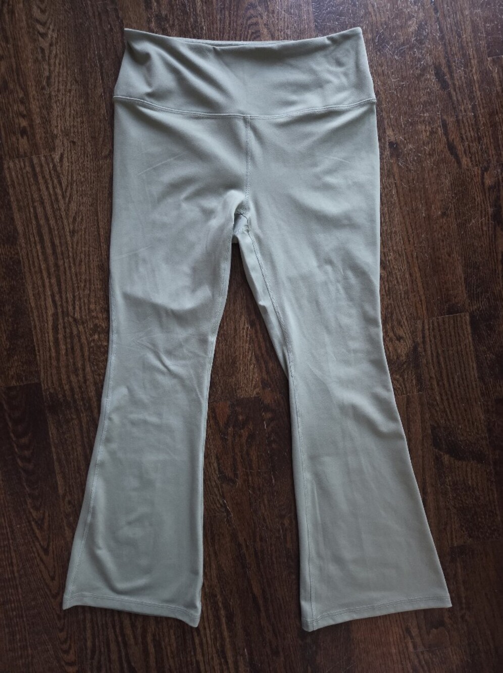 DSG Women’s Sage High Rise Crop Flare Legging NWT